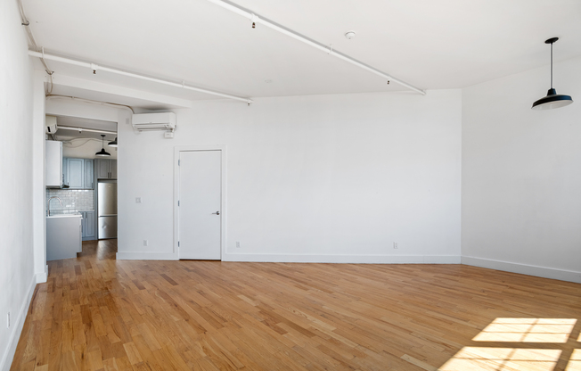 Studio, 1 bath, $5,000, Unit 3A