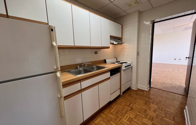 Studio, 1 bath, 400 sqft, $1,695, Unit 620-410