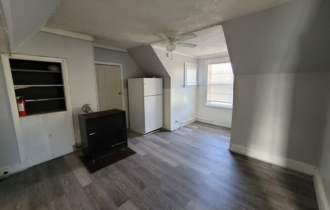 12 FARNUM ST