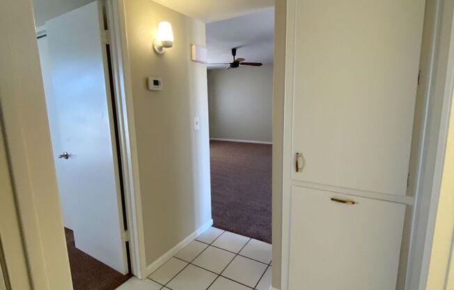 2 beds, 1 bath, $1,295