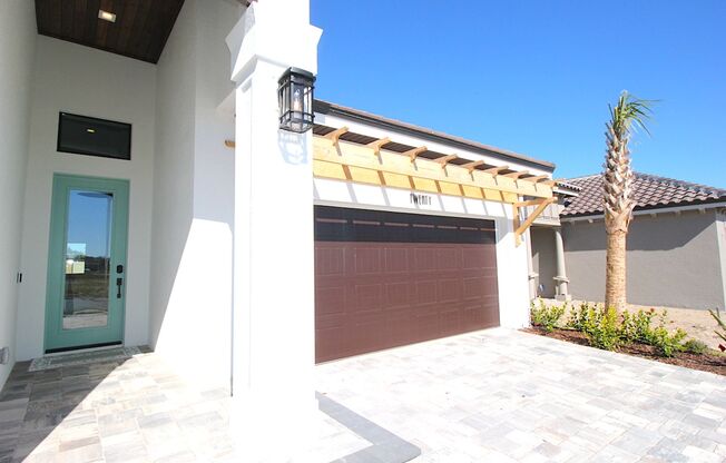 Luxurious 3 Bed 3 Bath Gated Community Home w Valet DRY BOAT SLIP!