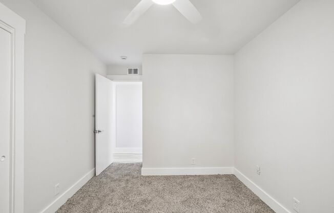 3 beds, 2 baths, 1,000 sqft, $2,111