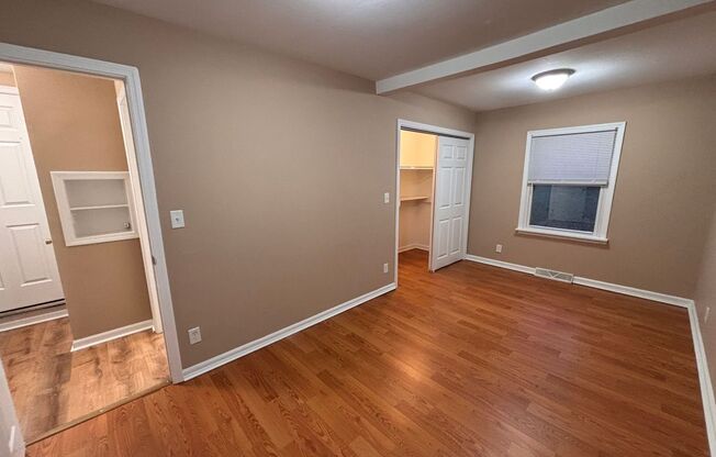 3 beds, 1 bath, $1,225