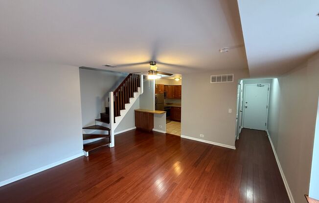 2 beds, 1.5 baths, $2,550, Unit 307