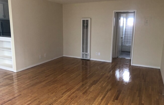 1 bed, 1 bath, $2,245, Unit 02