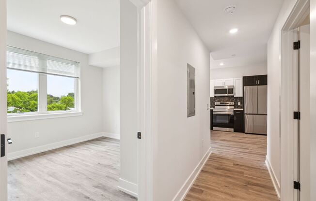 2 beds, 2 baths, 870 sqft, $1,795, Unit D03