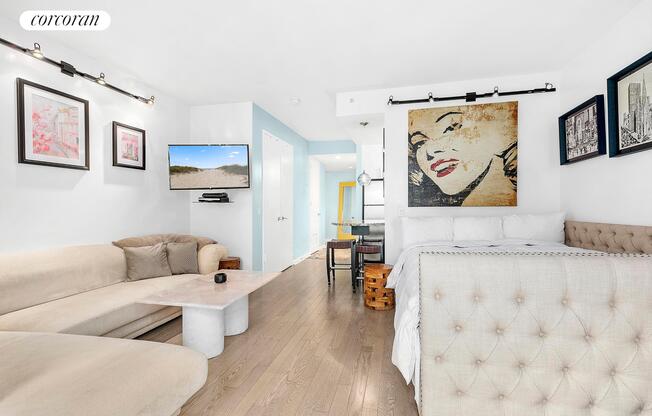 350 W 53 ST