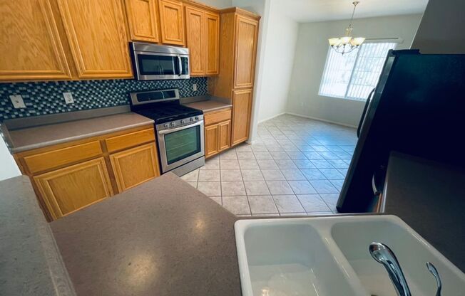 2 beds, 2 baths, $2,295