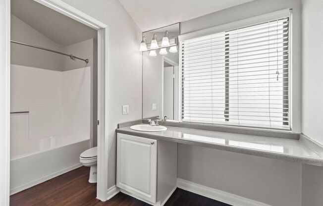 1 bed, 1 bath, 615 sqft, $1,995, Unit 0216