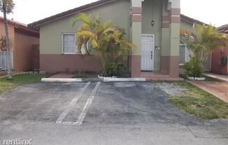 7001R W 35th Ave
