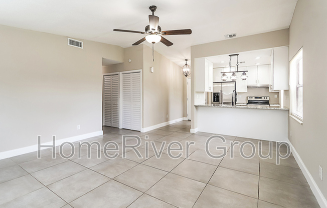7297 32 AVE N