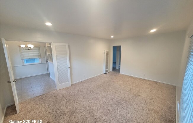 7263 W MANCHESTER AVE