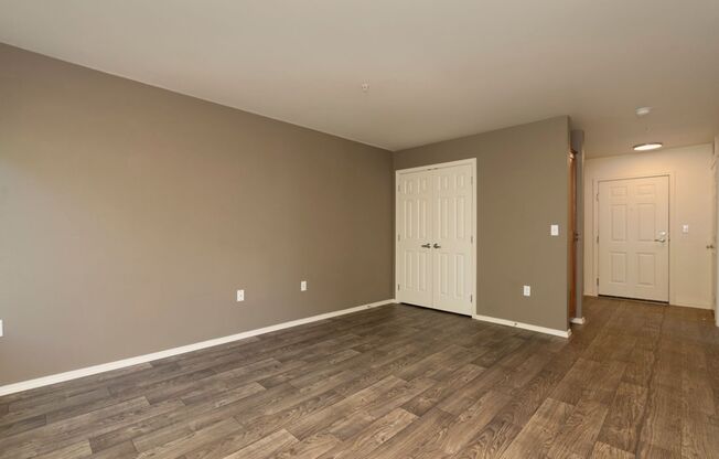 1 bed, 1 bath, 658 sqft, $1,995, Unit 5-A