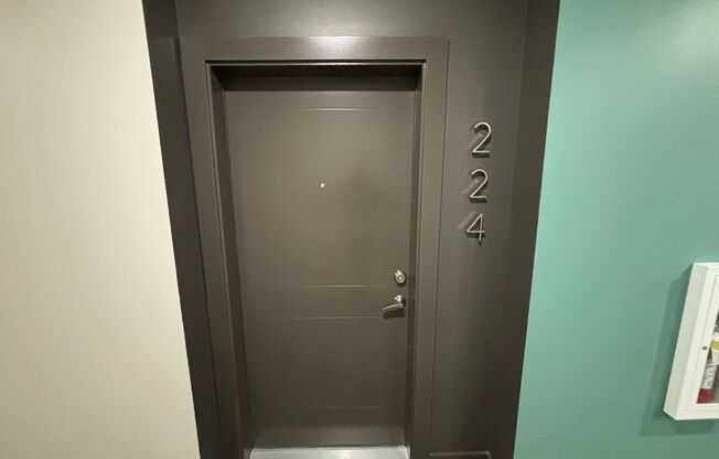 1 bed, 1.5 baths, 941 sqft, $1,695, Unit 224 - L1085 LOFT