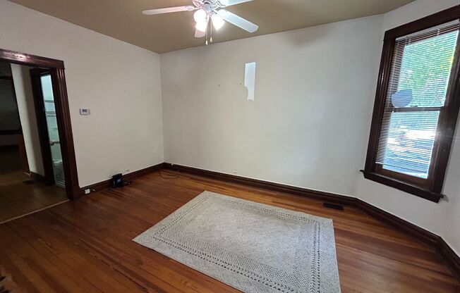 Beautiful Roscoe Village 2 Bedroom Available!