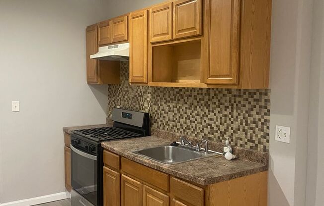 Front Porch Row - Oak Lane