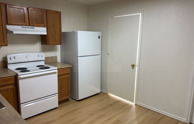 2 beds, 2.5 baths, $1,095, Unit 138 Ryan Unit B