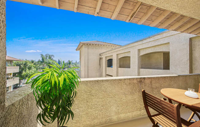 Hawaiian Terrace Apartments