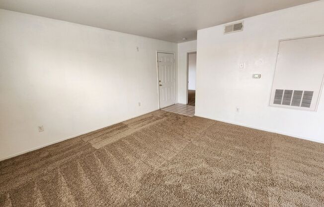 Three Bedroom Condo w/ a Garage