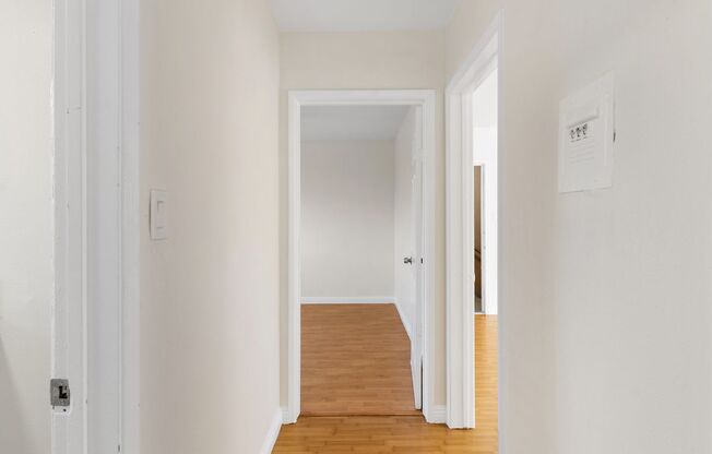 1 bed, 1 bath, 614 sqft, $1,595, Unit 14