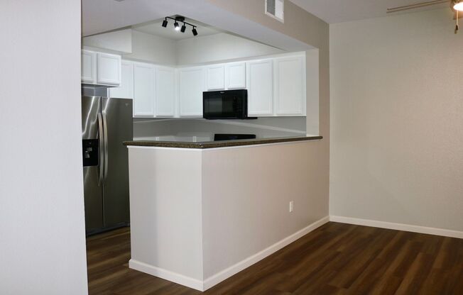 2 beds, 2 baths, 1,138 sqft, $2,726, Unit 1 201