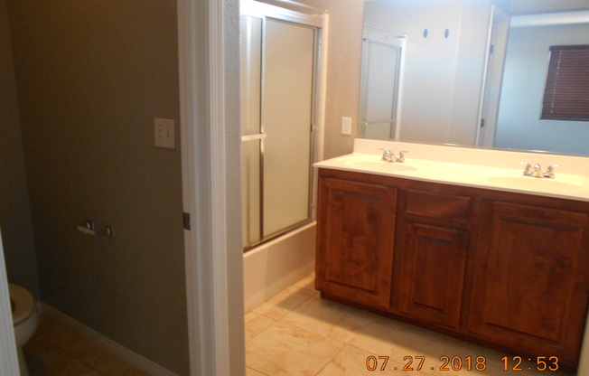 3 beds, 2.5 baths, $1,825