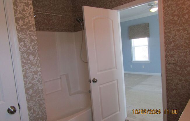 2 beds, 2.5 baths, $2,195