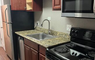 Greentree Apartments - Beautiful Remodeled Aprtments