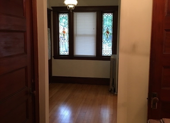 16 WINDSOR