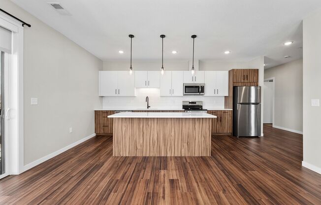 2 beds, 2 baths, 1,245 sqft, $1,950, Unit 411