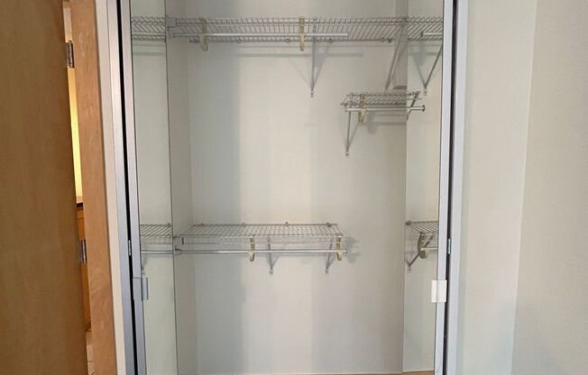 1 bed, 1 bath, 800 sqft, $1,395, Unit 301