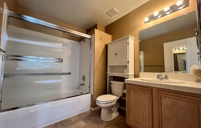 2 beds, 2 baths, $1,600, Unit # 2412