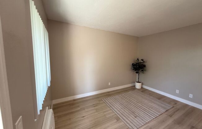 1 bed, 1 bath, 436 sqft, $1,895, Unit 32