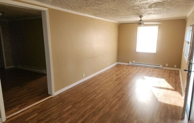 2 beds, 1 bath, 600 sqft, $800