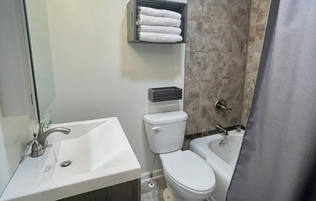 1 bed, 1 bath, $1,200