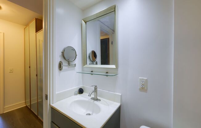 1 bed, 1 bath, $2,100, Unit # #N 518