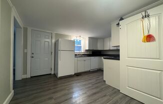 2 beds, 1 bath, 1,000 sqft, $1,600, Unit A