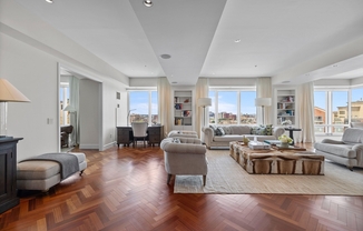 4 beds, 3.5 baths, 3,246 sqft, $35,000, Unit 19E