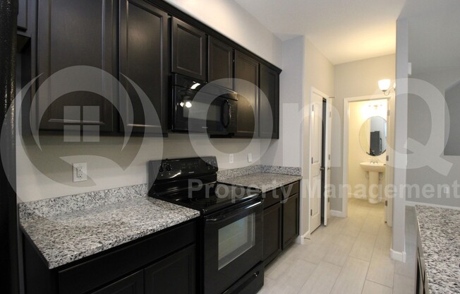 2 beds, 3 baths, 1,138 sqft, $1,899, Unit 1060