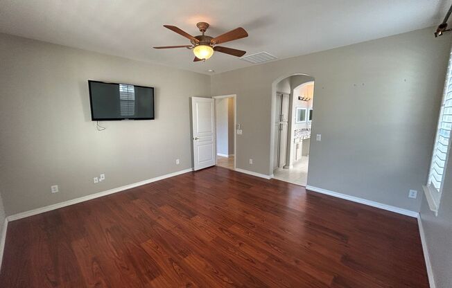 3 beds, 2.5 baths, 2,602 sqft, $2,799
