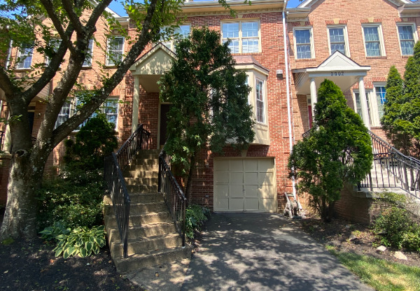3004 FALLSWOOD GLN CT