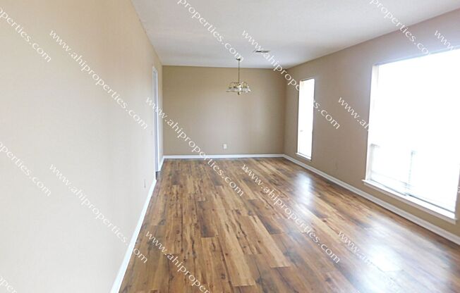 3 beds, 1 bath, $1,150