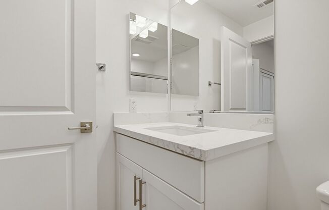 2 beds, 2 baths, 725 sqft, $2,195, Unit 1105