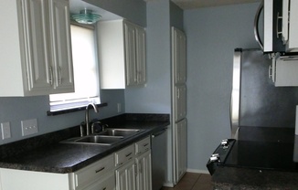 3 beds, 2 baths, $2,100