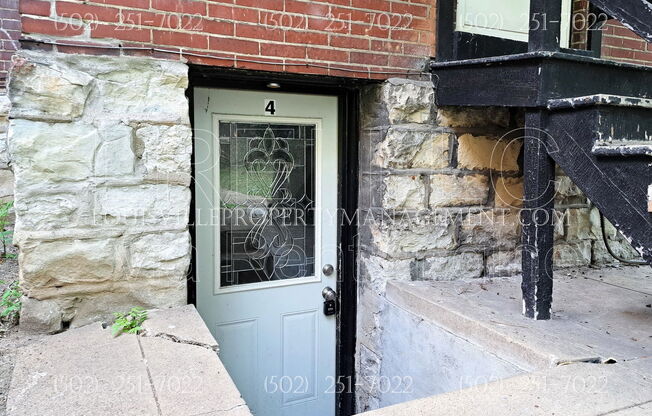1035 BAXTER AVE