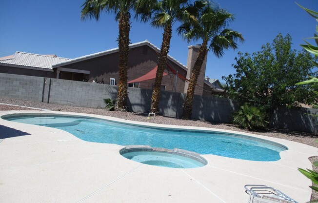 Single story with pool & spa