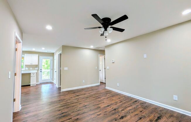 Newly Renovated | Upstairs Duplex | Minutes from Downtown Gainesville