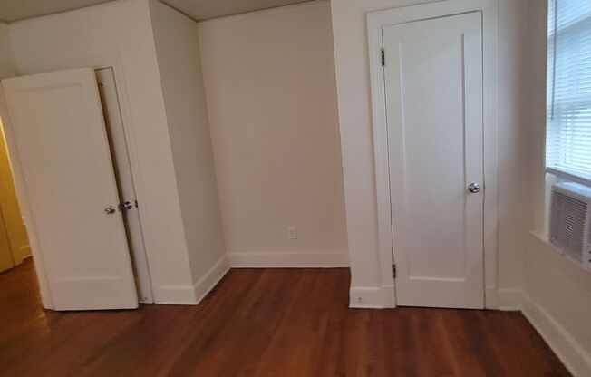 1 bed, 1 bath, $1,095