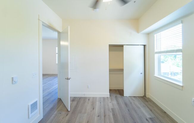 2 beds, 1 bath, 644 sqft, $1,725, Unit 1401