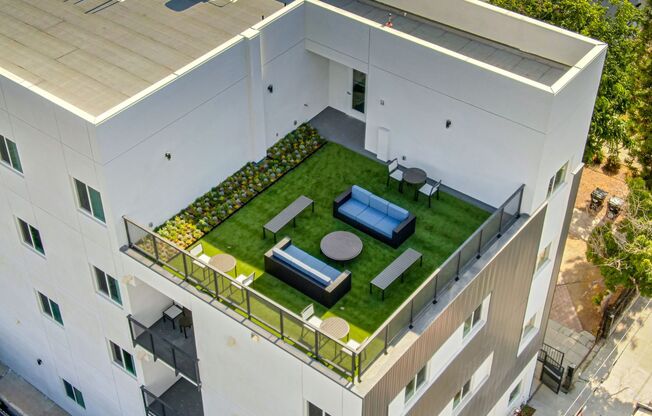Draco Apartments